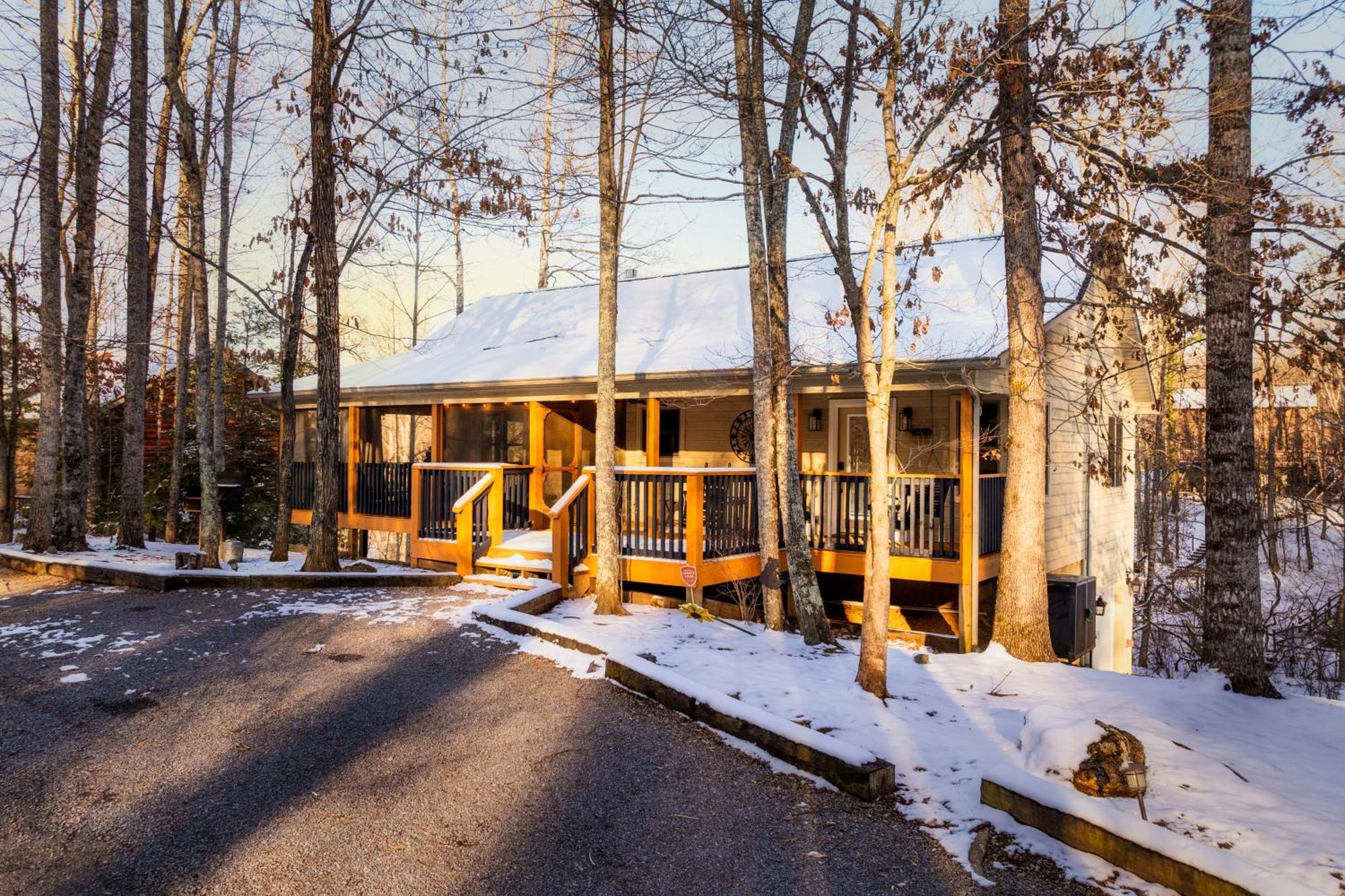 The Moondance Cabin By Lightfoot Stays Vacation Rentals セバービル エクステリア 写真