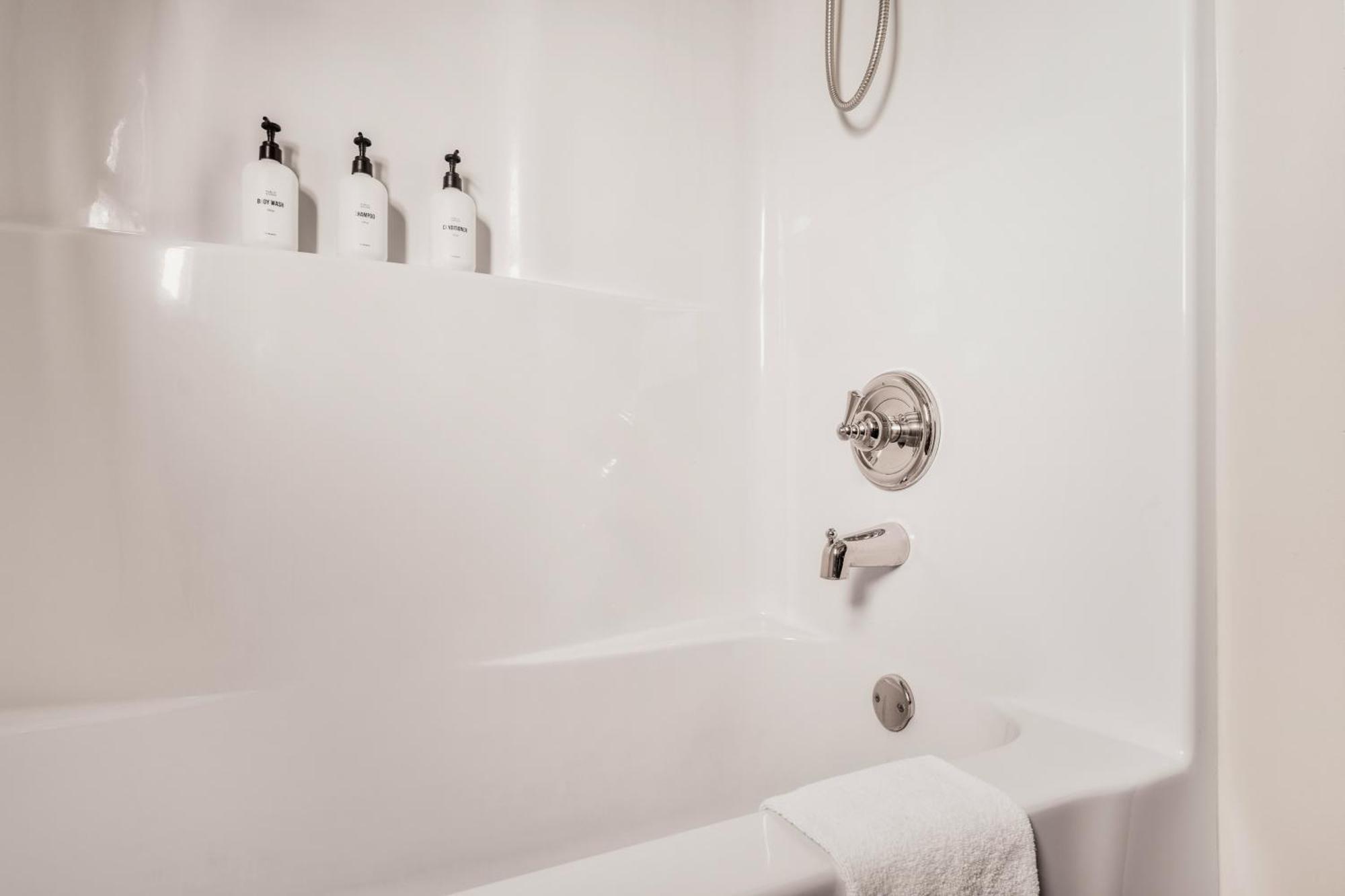 The Moondance Cabin By Lightfoot Stays Vacation Rentals セバービル エクステリア 写真